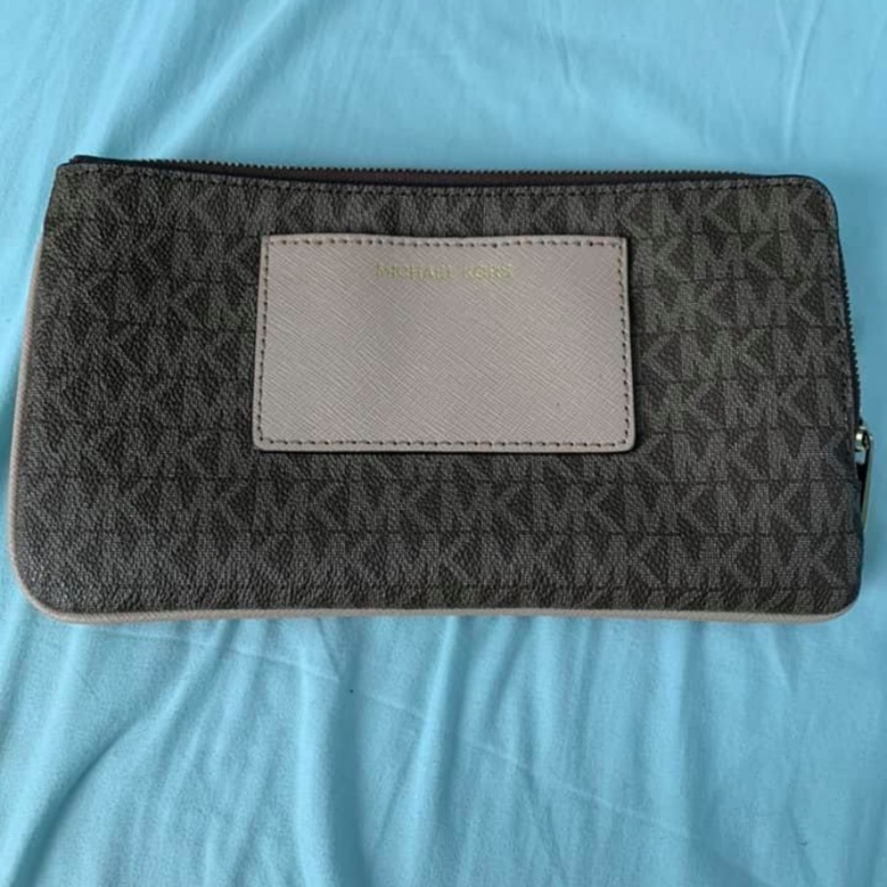 Michael Kors Double Zipper Wallet